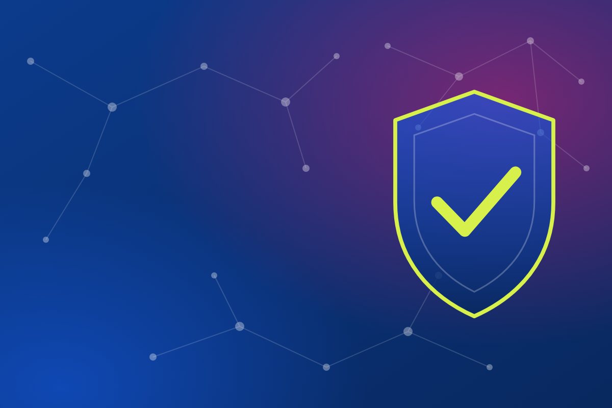 Scudo con segno di spunta su sfondo blu: formazione NIS2 e sicurezza informatica